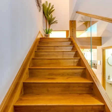 Cozy Nest Vandrarhem *