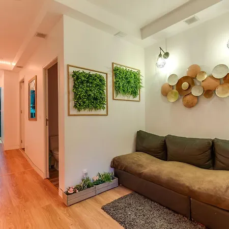 Hostel Cozy Nest *