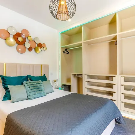 Hostel Cozy Nest *