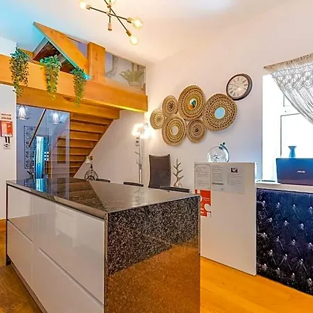 Hostel Cozy Nest Porto