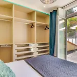 Хостел Cozy Nest *