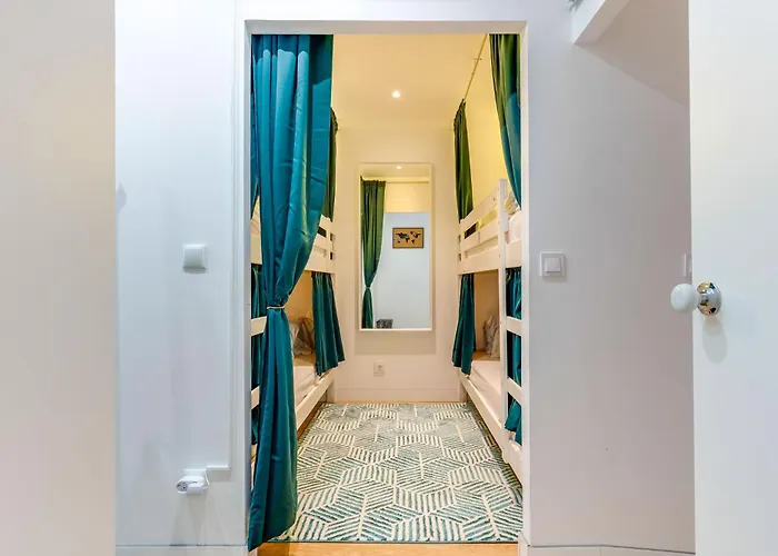 Cozy Nest Hostel Porto