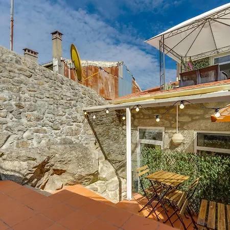 Cozy Nest Hostel Πόρτο